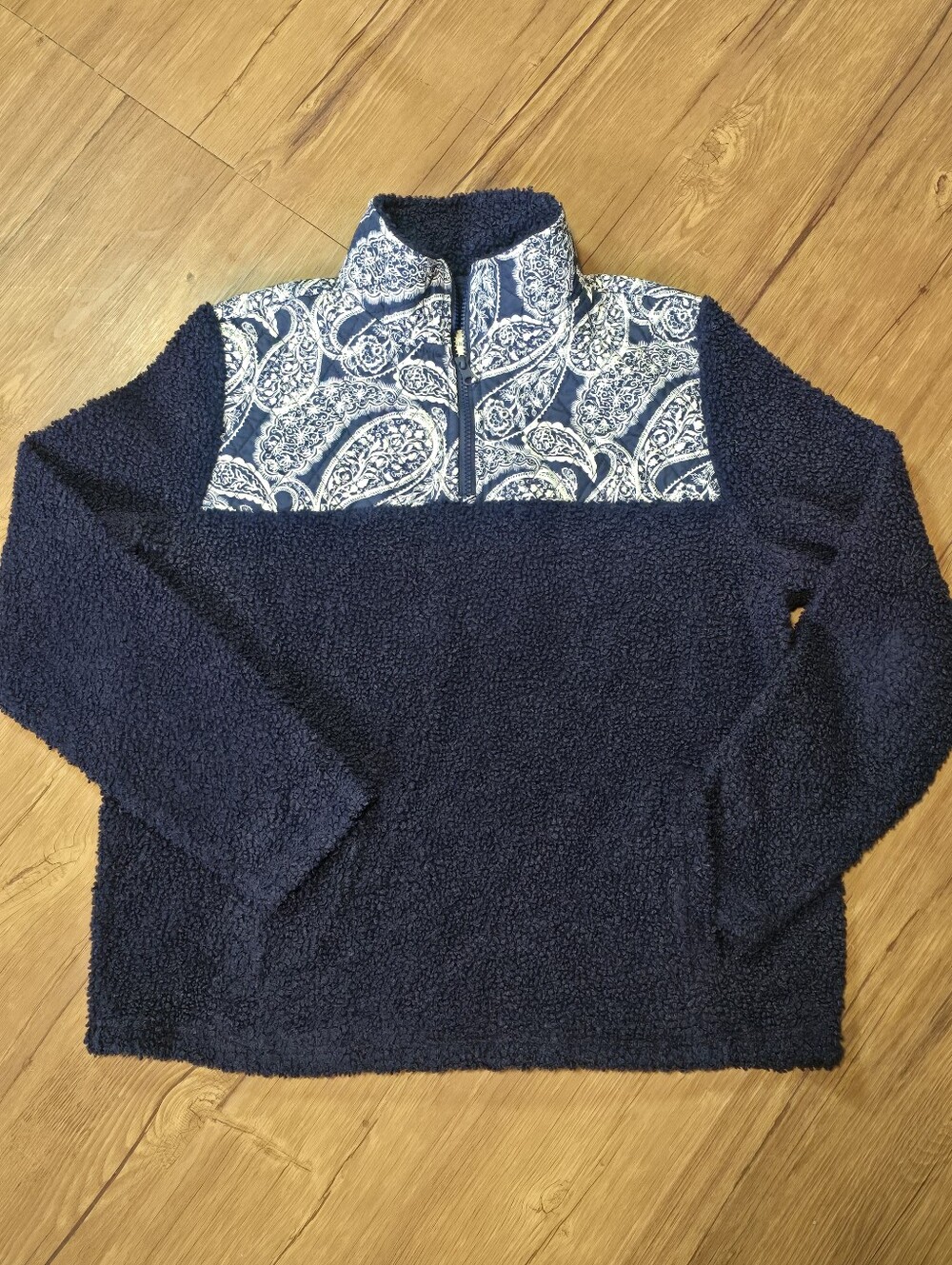 Vera Bradley Navy Sherpa Pullover with White Paisley Yoke Teddy Fleece Medium